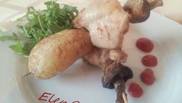 Рецепт Шашлычков из курочки с молодой картошечкой и шампиньонами