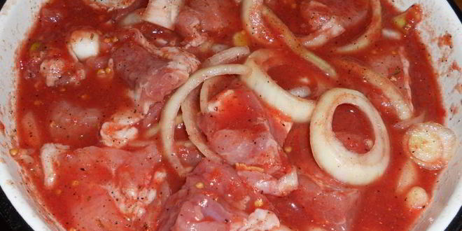 Рецепт шашлыка из свинины в томатном маринаде в духовке