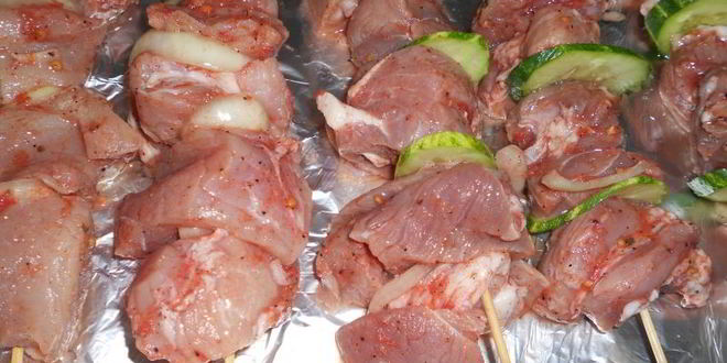 Рецепт шашлыка из свинины в томатном маринаде в духовке