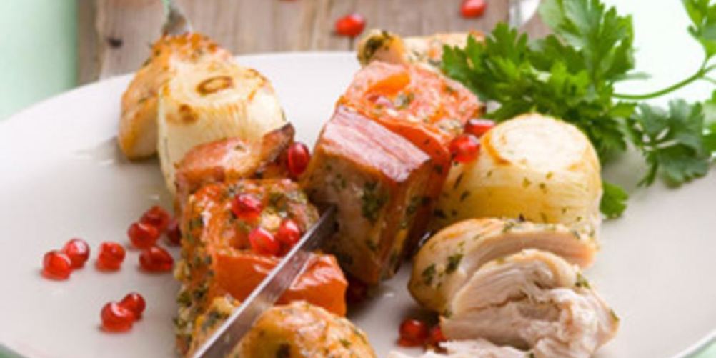 Как приготовить шашлыки из курицы с грудинкой