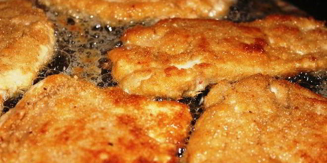 Рецепт куриного шницеля с грибным соусом