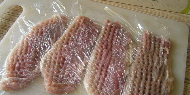 Рецепт шницеля с мятой, миндалем и кедровыми орешками