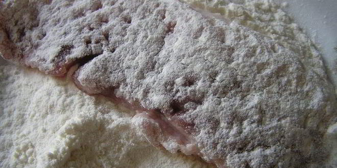 Рецепт шницеля с мятой, миндалем и кедровыми орешками