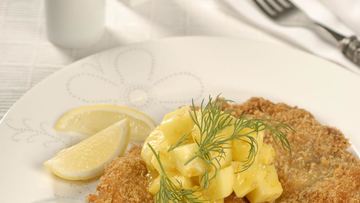 Рецепт Свиного шницеля с яблочным соусом