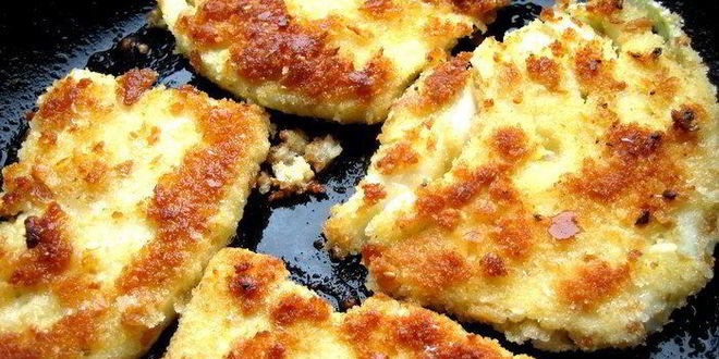 Рецепт капустных стейков под сыром джюгас