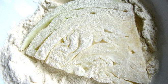 Рецепт капустных стейков под сыром джюгас