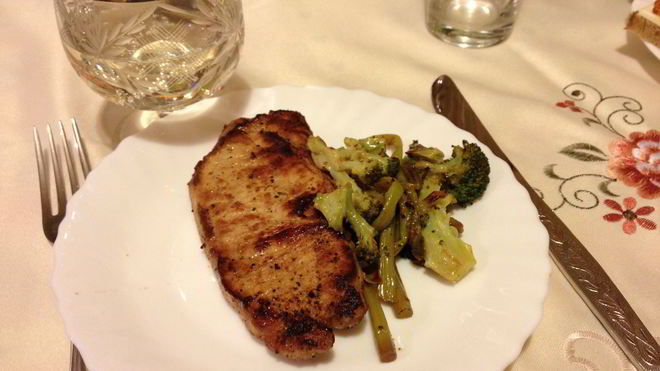 Рецепт Маринованного стейка из свинины со спаржей