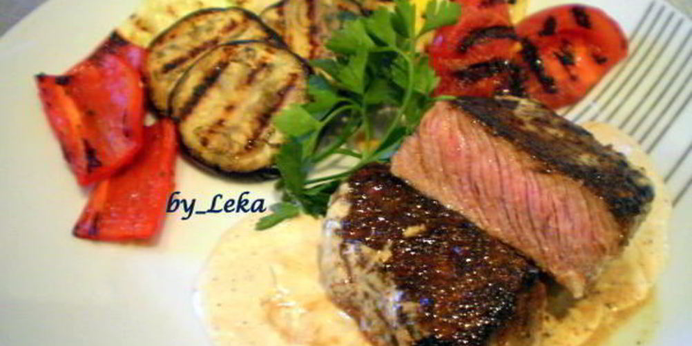 Как приготовить перечный раундрамб-стейк с грилованными овощами