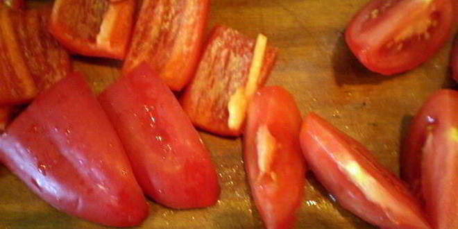 Рецепт перечного раундрамба-стейка с грилованными овощами