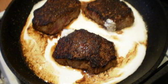 Рецепт перечного раундрамба-стейка с грилованными овощами