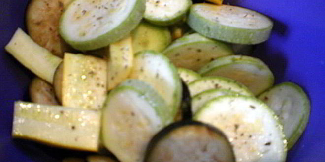 Рецепт перечного раундрамба-стейка с грилованными овощами