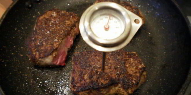 Рецепт перечного раундрамба-стейка с грилованными овощами