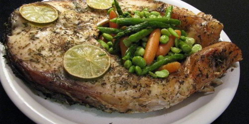 Как приготовить рыбный стейк в компании