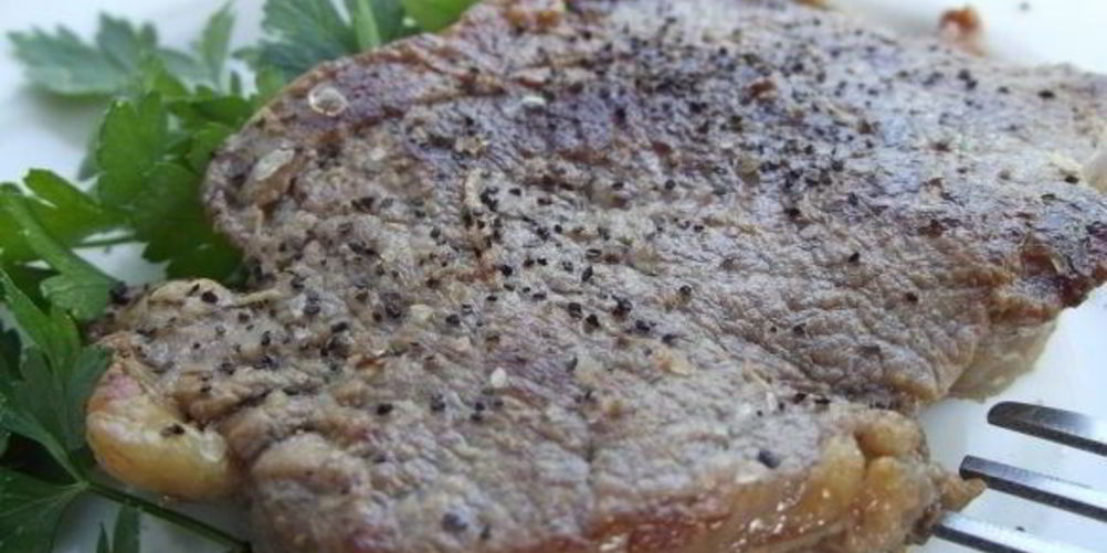 Как приготовить сочный стейк из говядины