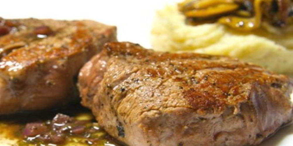 Как приготовить стейк из баранины на сковороде