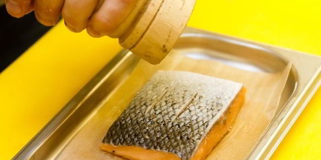 Рецепт стейка из форели с картофелем