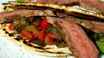 Рецепт Стейка из говядины с овощами