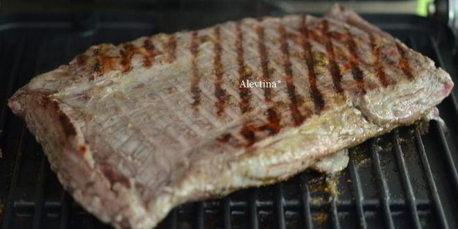 Рецепт стейка с томатной сальсой