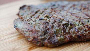 Рецепт Стейков в зеленом маринаде