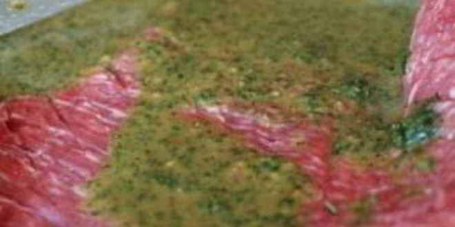 Рецепт стейков в зеленом маринаде