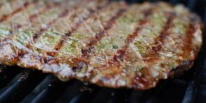 Рецепт стейков в зеленом маринаде