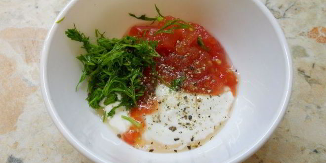 Рецепт жареных стейков толстолоба со сметанно-томатным соусом