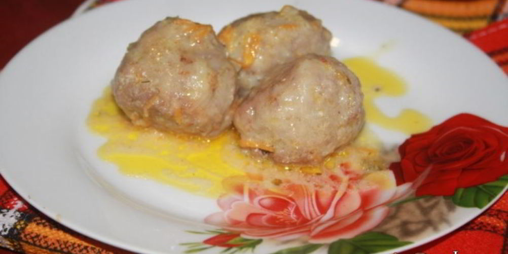 Как приготовить говяжьи тефтели с жареным луком