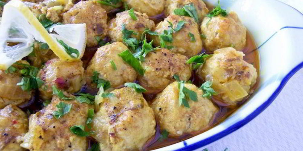 Как приготовить куриные тефтели в пряном лимонном соусе