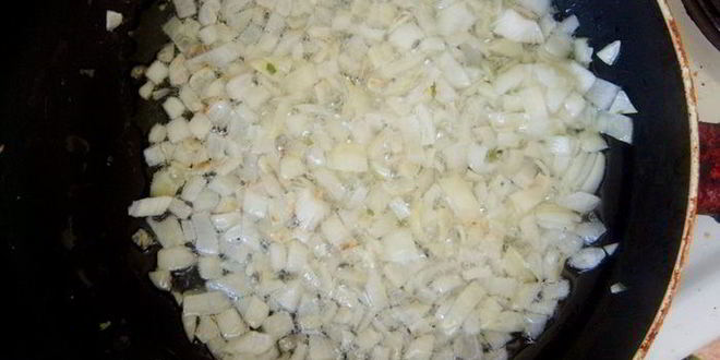 Рецепт куриных тефтелей в пряном лимонном соусе