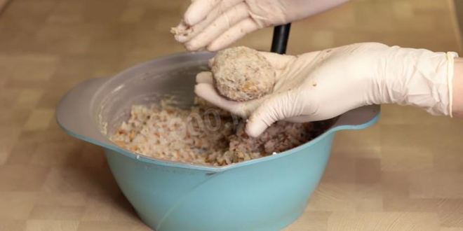 Рецепт постных гречневых тефтелей в томатном соусе