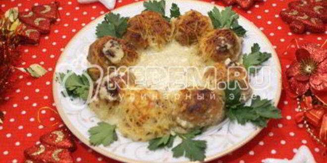 Рецепт рождественского венка из тефтелей