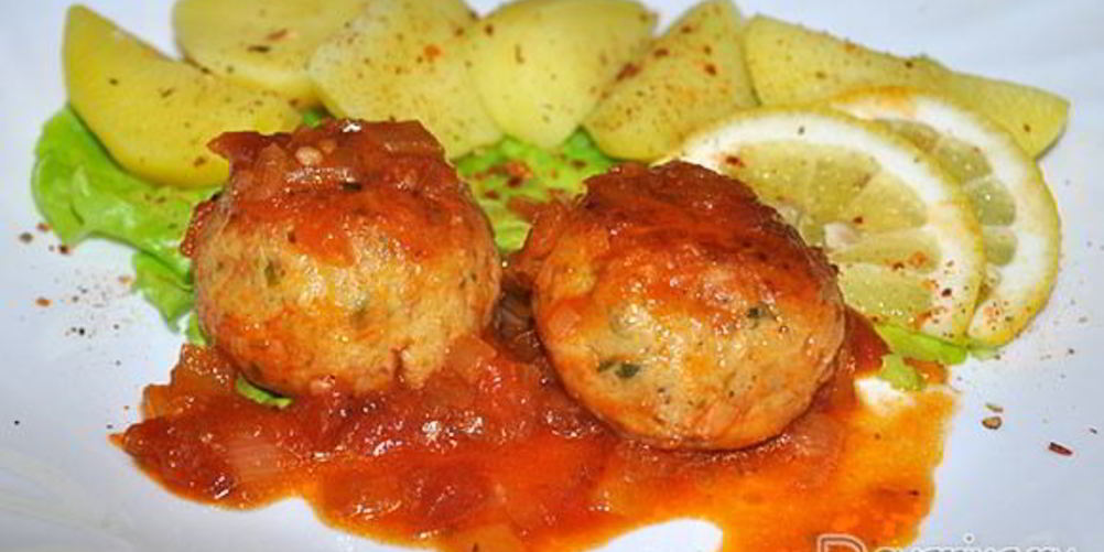 Как приготовить рыбные тефтели в соево-томатном соусе