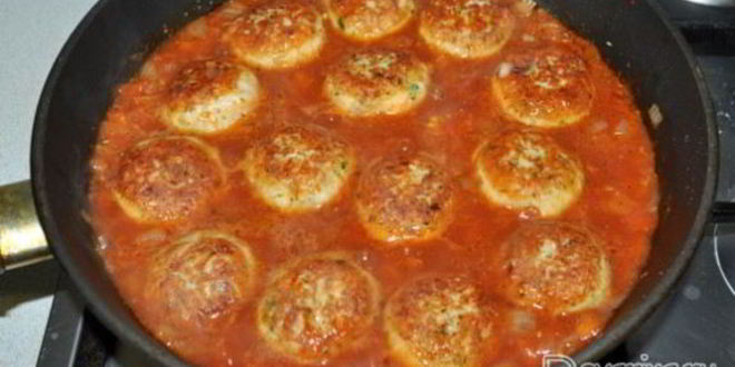 Рецепт рыбных тефтелей в соево-томатном соусе