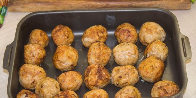 Рецепт тефтелей без риса с подливкой в духовке