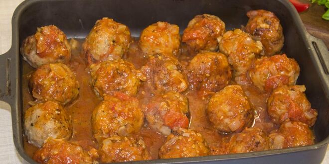 Рецепт тефтелей без риса с подливкой в духовке