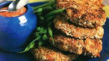 Рецепт Тефтелей из рыбы и картофеля с томатным соусом