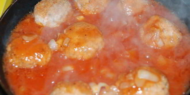 Рецепт тефтелей из семги в томатном соусе