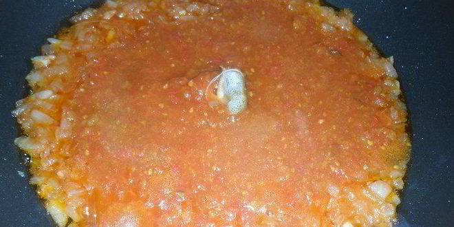 Рецепт тефтелей по-домашнему с шалфеем в томатном соусе