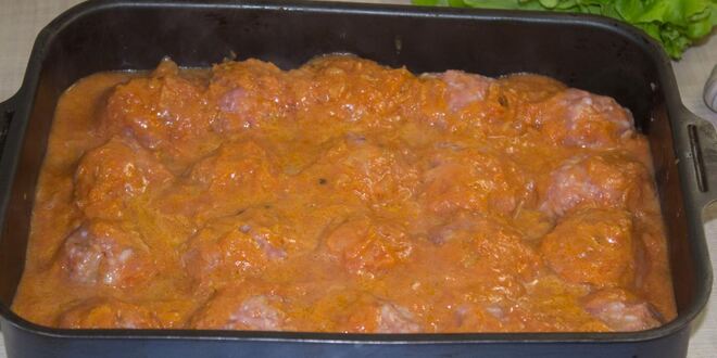 Рецепт тефтелей в духовке в томатном соусе