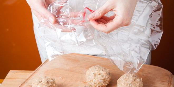 Рецепт запеченных куриных тефтелей с травами