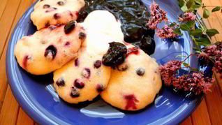 Рецепт Ленивых вареников с черникой на пару