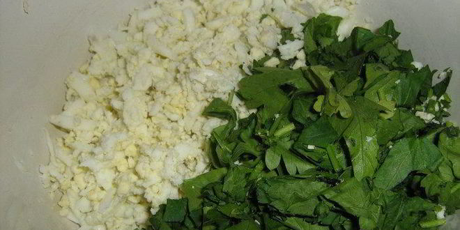 Рецепт паровых вареников с зеленью и яйцом