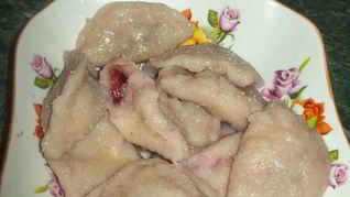 Рецепт Первых вареников с творогом и вишенками