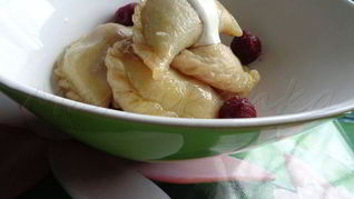 Рецепт Вареников из заварного теста с вишней