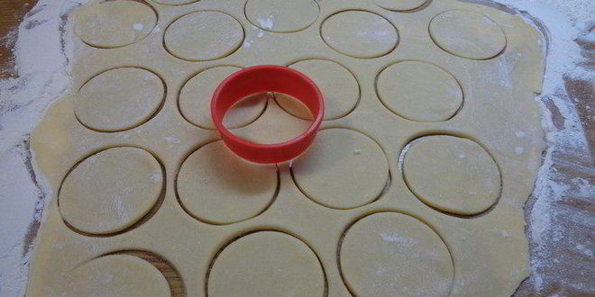 Рецепт вареников из заварного теста с вишней