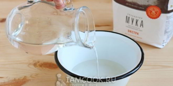 Рецепт вареников на воде со свежей малиной