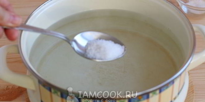 Рецепт вареников на воде со свежей малиной