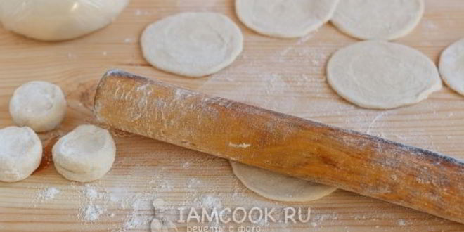 Рецепт вареников на воде со свежей малиной