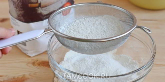 Рецепт вареников на воде со свежей малиной