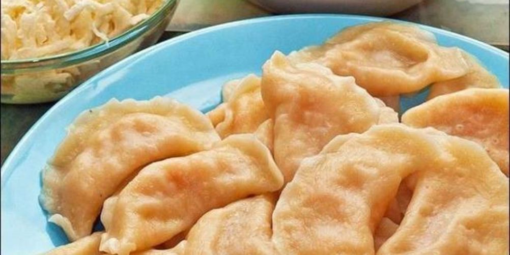 Как приготовить вареники с капустой и салом